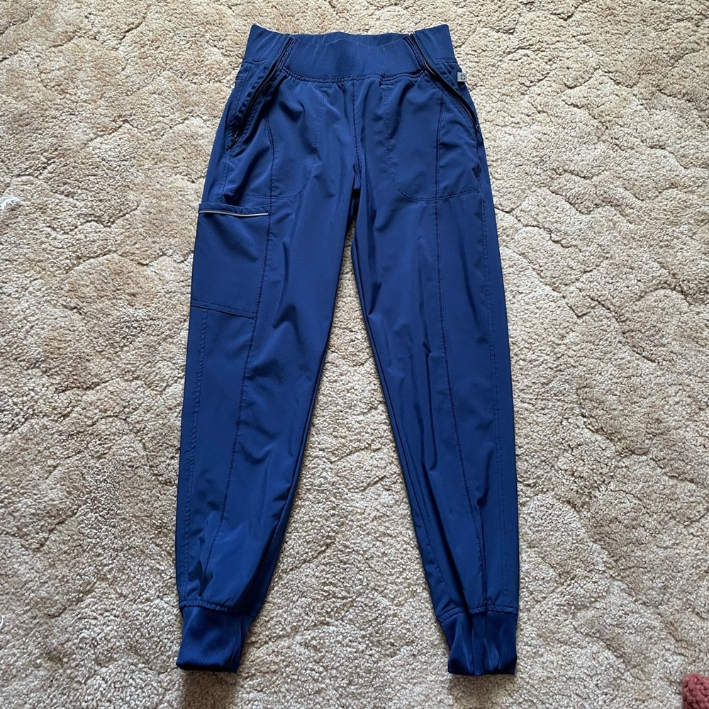 Cherokee Infinity scrubs